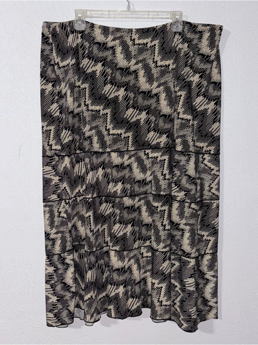 Coldwater Creek Black Beige Abstract Tiered Skirt Tagged 2X Flowy Stretch